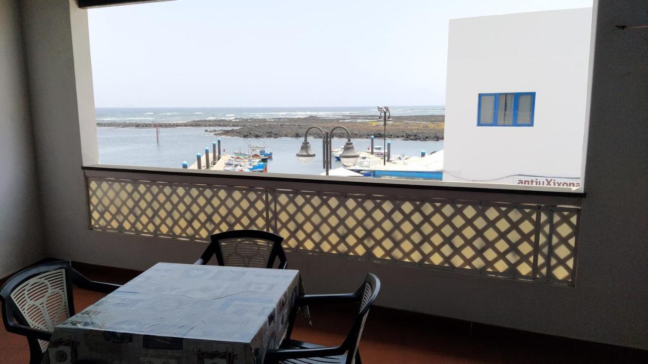 Orzola Frente Al Mar Apartment ภายนอก รูปภาพ