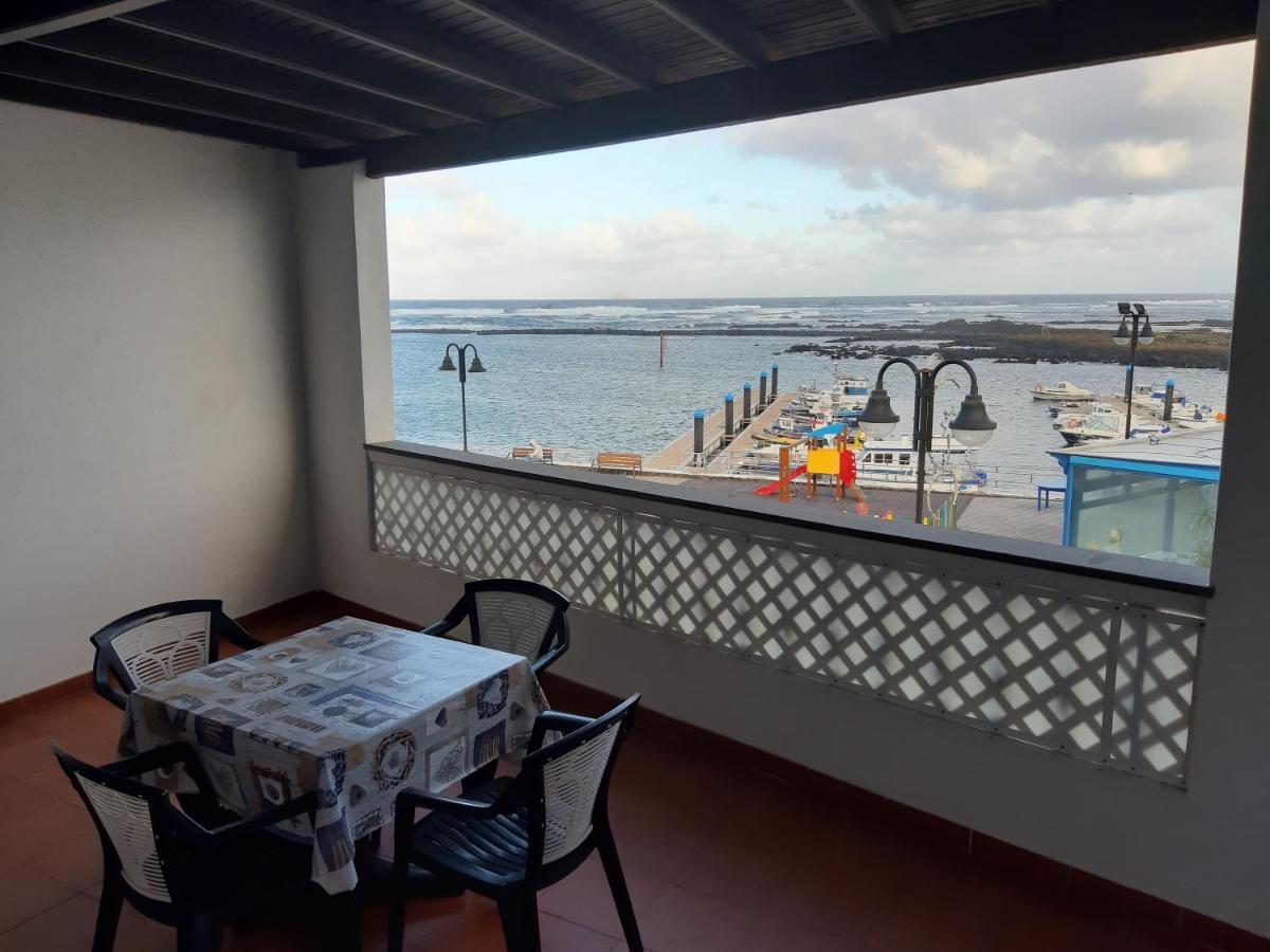 Orzola Frente Al Mar Apartment ภายนอก รูปภาพ
